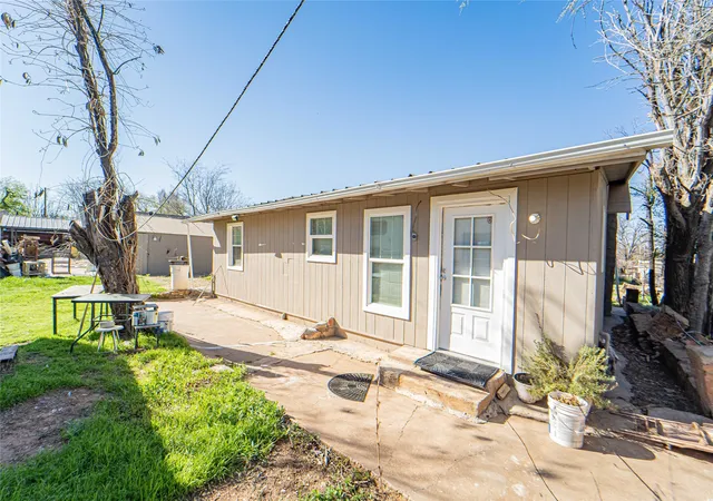 Homes for sale in Breckenridge, TX | 903 W Wheeler St, Breckenridge, TX 76424 | MLS# 21210462
