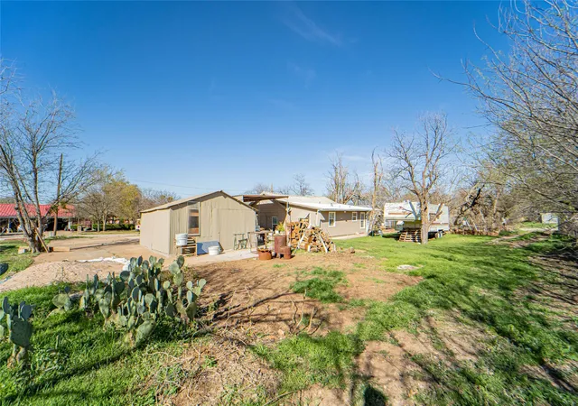 Homes for sale in Breckenridge, TX | 903 W Wheeler St, Breckenridge, TX 76424 | MLS# 21210462