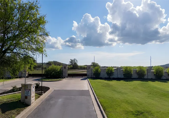 Homes for sale in Graford, TX | 1620 Canyon Wren Loop, Graford, TX 76449 | MLS# 21215798