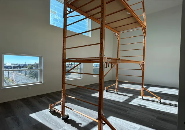 Photo 3 of Sale Pending at 1401 Seegar St, Dallas, TX 75215 | MLS# 21216039 | Listing updated on 2026-07-22