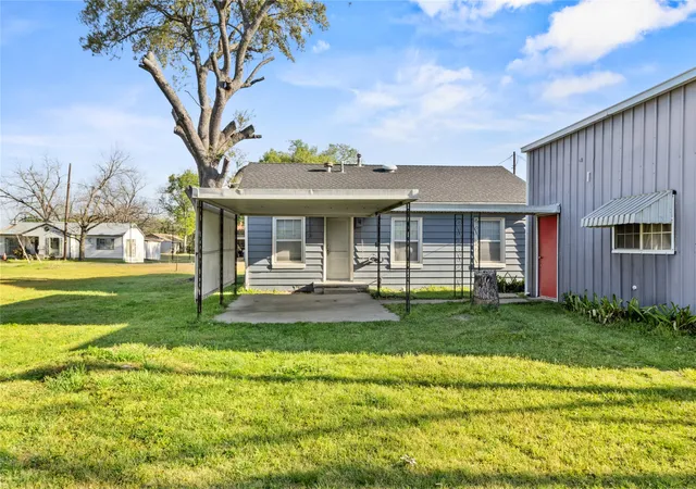 Homes for sale in Teague, TX | 612 Poplar St, Teague, TX 75860 | MLS# 21216212