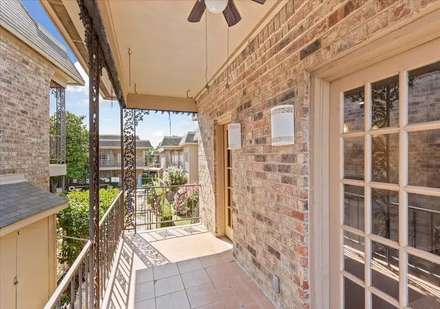 Photo 16 of Sale Pending at 4403 Bellaire Dr S #224S, Fort Worth, TX 76109 | MLS# 21216278 | Listing updated on 2026-08-03