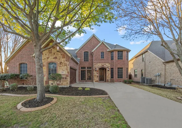 Photo 1 of Single family home for sale at 201 Chatfield Dr, Rockwall, TX 75087 | MLS# 21215147 | Listing updated on 2026-07-27
