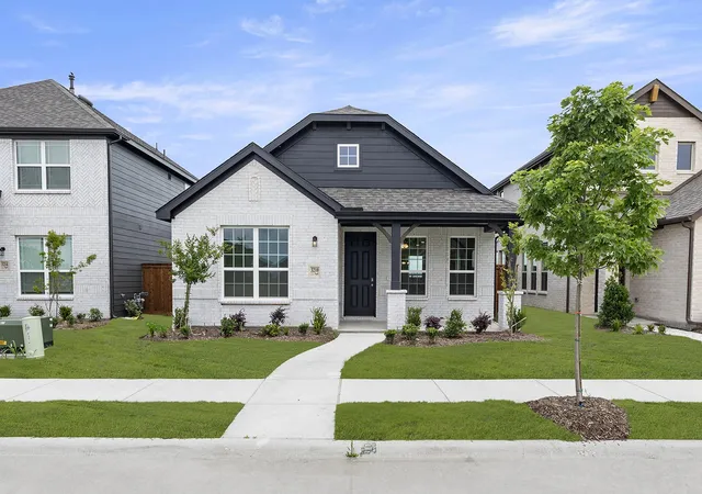 Photo 1 of Sale Pending at 3210 Summerland Dr, Royse City, TX 75189 | MLS# 21216328 | Listing updated on 2026-08-21