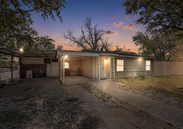 Photo 1 of Single family home for sale at 712 Hodgson St, Fort Worth, TX 76115 | MLS# 21214243 | Listing updated on 2026-09-17