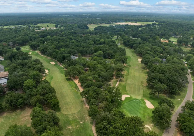 Homes for sale in Mabank, TX | 211 Sandpiper Dr, Mabank, TX 75156 | MLS# 21213192