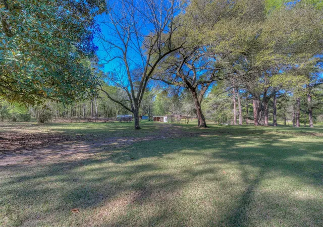 Photo 4 of Single family home for sale at 314 Dilly Rd, Mooringsport, LA 71060 | MLS# 21214252 | Listing updated on 2026-09-17