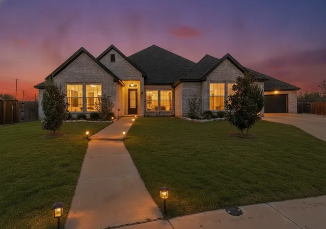3rd image of 12716 Dusty Springs Ct, Haslet, TX 76052 | MLS# 21216105