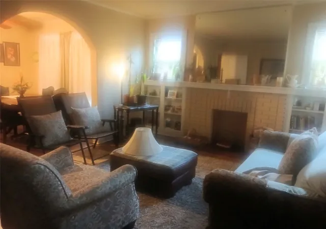 Photo 2 of Sale Pending at 818 Winters St, Dallas, TX 75216 | MLS# 21215459 | Listing updated on 2026-07-20