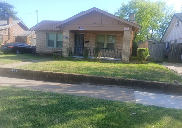Photo 3 of Sale Pending at 818 Winters St, Dallas, TX 75216 | MLS# 21215459 | Listing updated on 2026-07-20