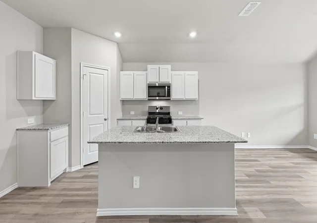 Photo 2 of Sale Pending at 1920 Cherokee Ln, Cleburne, TX 76033 | MLS# 21216439 | Listing updated on 2026-08-19