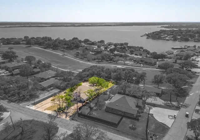 34th image of 4031 Fairway Dr, Granbury, TX 76049 | MLS# 21205622