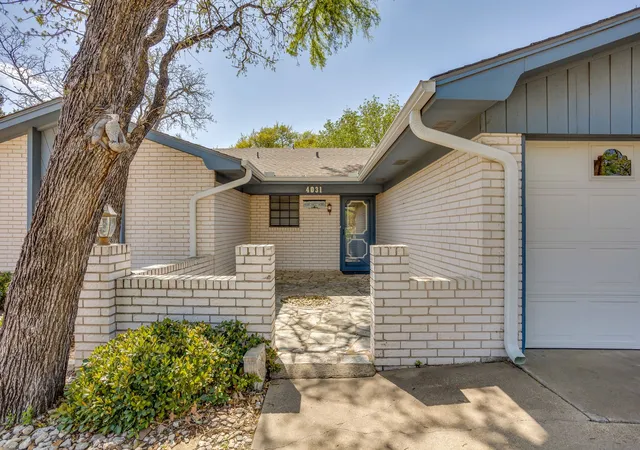 4th image of 4031 Fairway Dr, Granbury, TX 76049 | MLS# 21205622