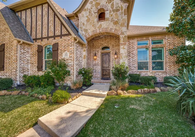Photo 2 of Single family home for sale at 2531 Sage Ridge Dr, Frisco, TX 75034 | MLS# 21216767 | Listing updated on 2026-08-04