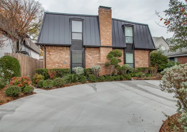 Homes for sale in University Park, TX | 3446 Asbury St, University Park, TX 75205 | MLS# 21217106