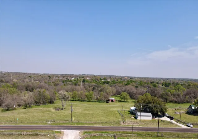 Photo 2 of Manufactured home for sale at 3314 Jay Bird Ln, Springtown, TX 76082 | MLS# 21217038 | Listing updated on 2026-08-03