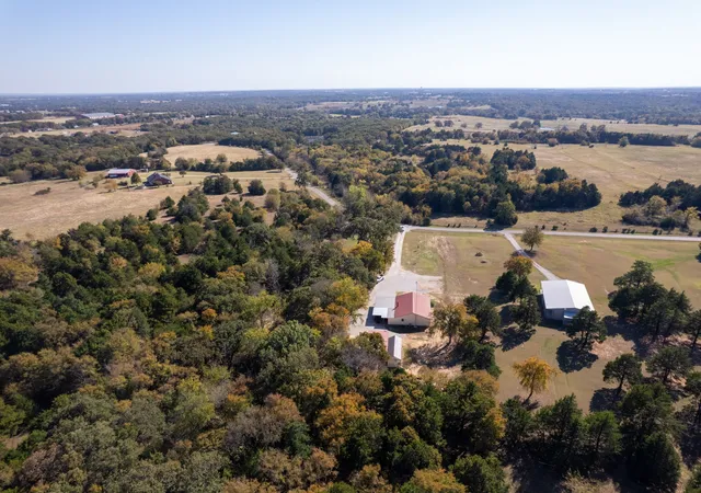 Homes for sale in Whitesboro, TX | 595 Navajo Rd, Whitesboro, TX 76273 | MLS# 21217118