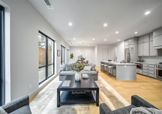 Photo 2 of Condo for sale at 3601 Routh St #1B, Dallas, TX 75219 | MLS# 21217293 | Listing updated on 2026-10-05
