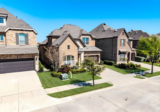 Homes for sale in Irving, TX | 523 Paddock Wy, Irving, TX 75039 | MLS# 21216867