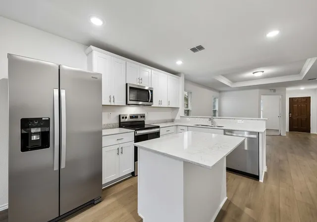 Photo 2 of Single family home for sale at 1076 Clear Dusk Ln, Forney, TX 75126 | MLS# 21217488 | Listing updated on 2026-10-07