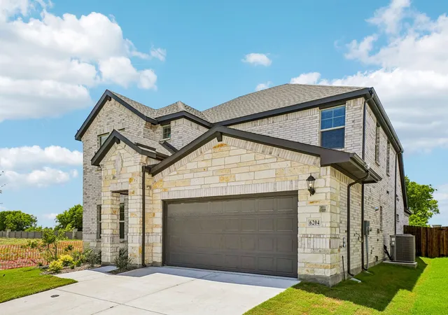 Photo 1 of Sale Pending at 6204 Timberhurst Dr, Mc Kinney, TX 75071 | MLS# 21216943 | Listing updated on 2026-08-20