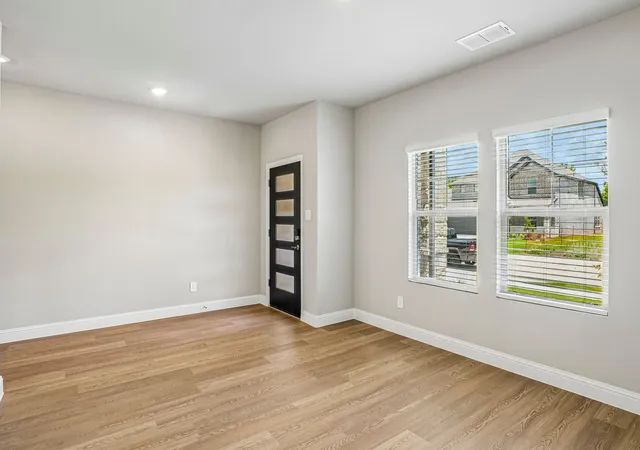 Photo 3 of Sale Pending at 6204 Timberhurst Dr, Mc Kinney, TX 75071 | MLS# 21216943 | Listing updated on 2026-08-20