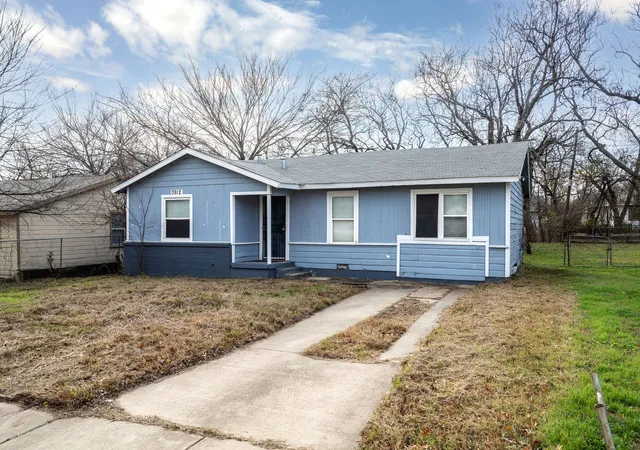 Photo 2 of Single family home for sale at 3912 Killian St, Fort Worth, TX 76119 | MLS# 21214007 | Listing updated on 2026-08-08