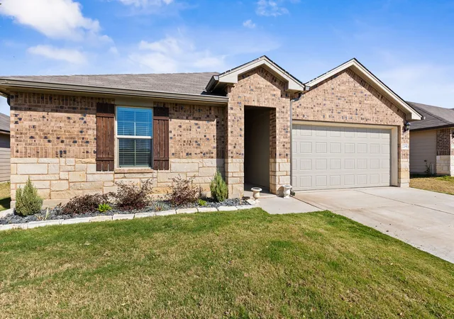Photo 3 of Single family home for sale at 7209 Canadian Dr, China Spring, TX 76633 | MLS# 21217721 | Listing updated on 2026-07-12