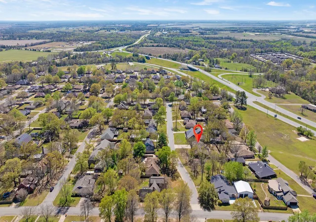 27th image of 830 39th St Se, Paris, TX 75462 | MLS# 21217073