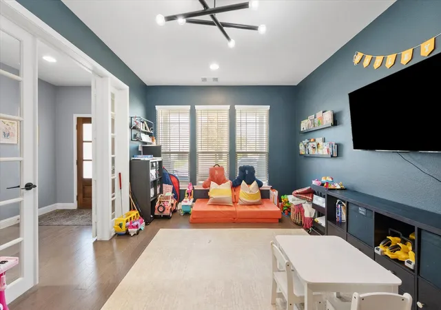 Photo 4 of Single family home for sale at 2801 Livingston Ave, Fort Worth, TX 76110 | MLS# 21216210 | Listing updated on 2026-07-22