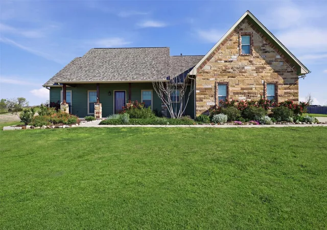 Photo 1 of Single family home for sale at 785 Schneider Rd, Howe, TX 75459 | MLS# 21217147 | Listing updated on 2026-07-25
