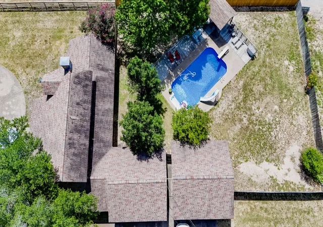 Photo 3 of Single family home for sale at 2382 Crystal Dr, Athens, TX 75752 | MLS# 21215530 | Listing updated on 2026-09-25