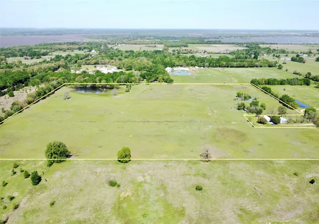 Photo 2 of Land for sale at 10702 Lagow Ln, Scurry, TX 75158 | MLS# 21217627 | Listing updated on 2026-09-24