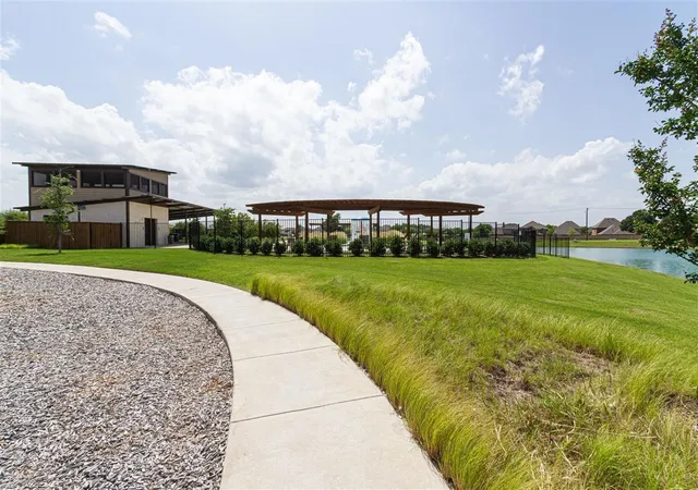5th image of 1012 Coralberry Wy, Wylie, TX 75098 | MLS# 21217906