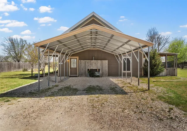 Photo 3 of Single family home for sale at 248 Palisades Rd, Woodway, TX 76712 | MLS# 21216236 | Listing updated on 2026-08-22