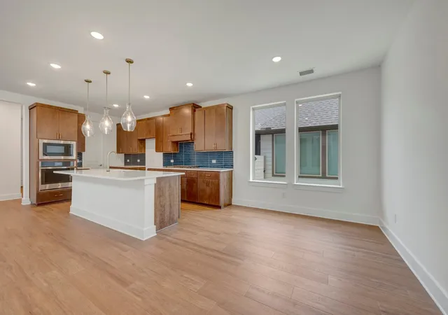 Photo 3 of Single family home for sale at 3720 Outpost Trl, Mc Kinney, TX 75071 | MLS# 21217956 | Listing updated on 2026-08-04