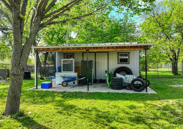 Photo 3 of Sale Pending at 3412 Banning St, Dallas, TX 75233 | MLS# 21217963 | Listing updated on 2026-09-17