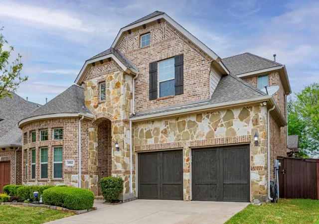 Photo 3 of Single family home for sale at 6904 Helena Wy, Mc Kinney, TX 75070 | MLS# 21189097 | Listing updated on 2026-08-31
