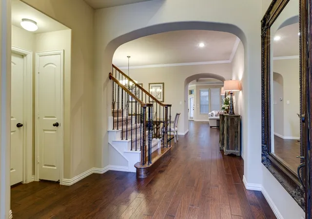 Photo 3 of Single family home for sale at 6904 Helena Wy, Mc Kinney, TX 75070 | MLS# 21189097 | Listing updated on 2026-08-31