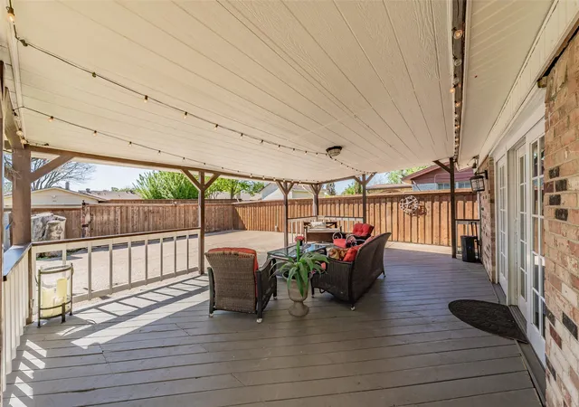 Photo 4 of Single family home for sale at 808 Intervale Dr, Garland, TX 75043 | MLS# 21217899 | Listing updated on 2026-08-21