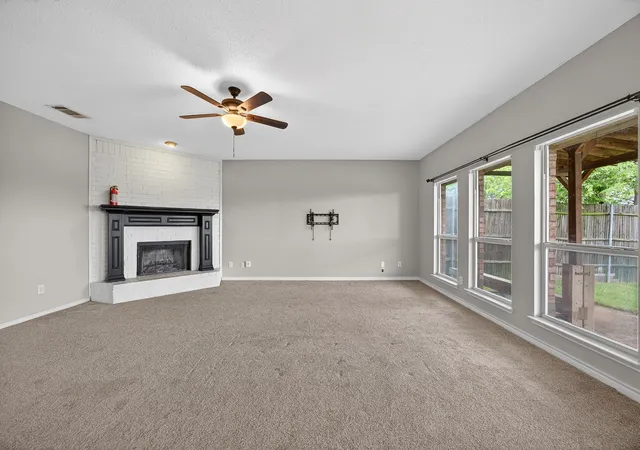 Photo 3 of Sale Pending at 2233 San Simeon Dr, Mesquite, TX 75181 | MLS# 21218036 | Listing updated on 2026-08-21