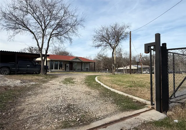 Photo 2 of Single family home for sale at 2552 Nw 1090 Rd, Corsicana, TX 75110 | MLS# 21217248 | Listing updated on 2026-08-20