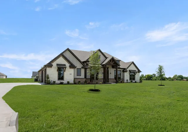 Homes for sale in Red Oak, TX | 230 Cordillera Ln, Red Oak, TX 75154 | MLS# 21218088