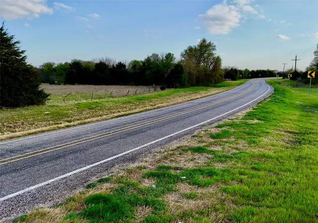 5th image of 025 Fm 2194, Celeste, TX 75423 | MLS# 21218161