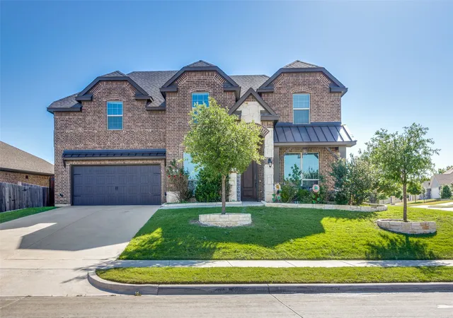 Photo 1 of Single family home for sale at 6829 Fire Dance Dr, Fort Worth, TX 76126 | MLS# 21218182 | Listing updated on 2026-08-29