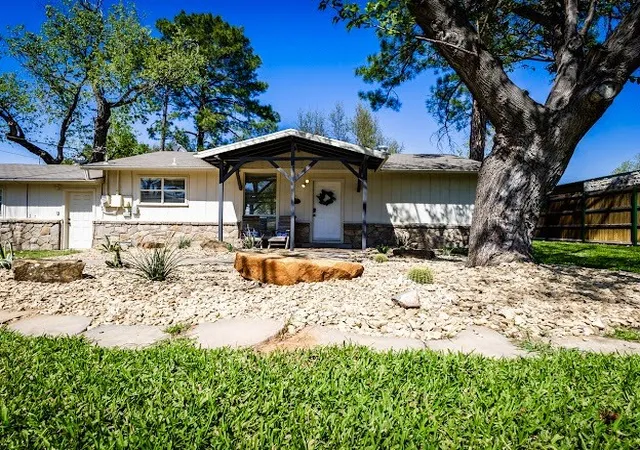 Homes for sale in Possum Kingdom Lake, TX | 1957 Deer Trail Rd, Possum Kingdom Lake, TX 76449 | MLS# 21215986