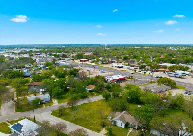 Homes for sale in Waco, TX | 3600 Torrence, Waco, TX 76705 | MLS# 21218437