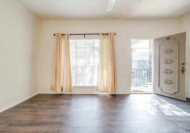 3rd image of 4438 Harlanwood Dr #211, Fort Worth, TX 76109 | MLS# 21216743