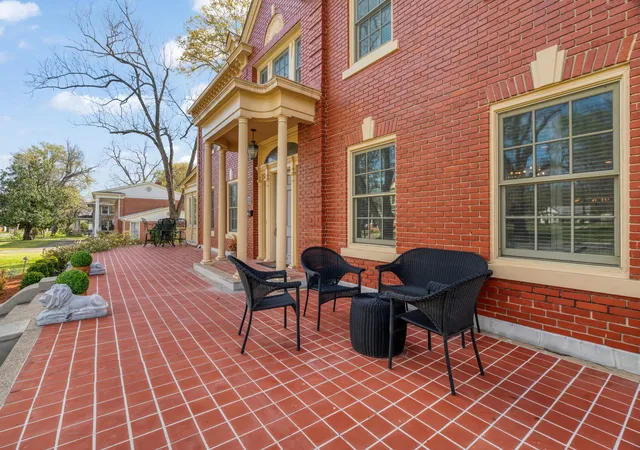 Photo 3 of Single family home for sale at 854 S Church, Paris, TX 75460 | MLS# 21212980 | Listing updated on 2026-07-27