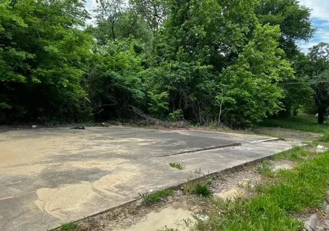 Photo 2 of Land for sale at 1105 Fairfield Ave, Shreveport, LA 71101 | MLS# 21218616 | Listing updated on 2026-09-28